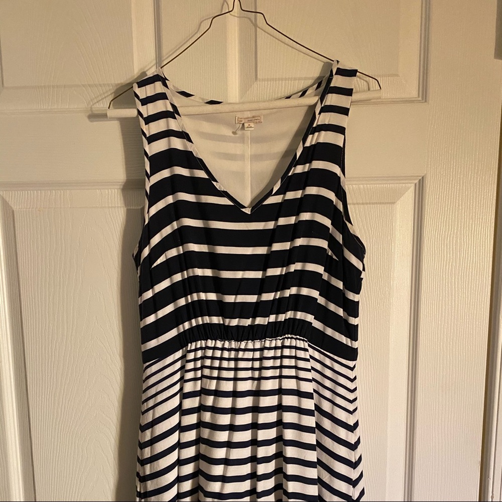 Flows navy stripped Gap dress, medium